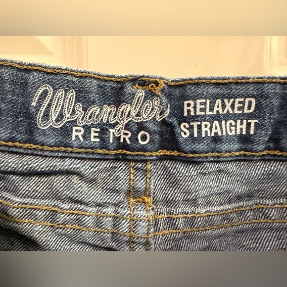 Wrangler Retro - Relaxed Straight Blue Jeans - Youth 5 - Picture 3 of 6